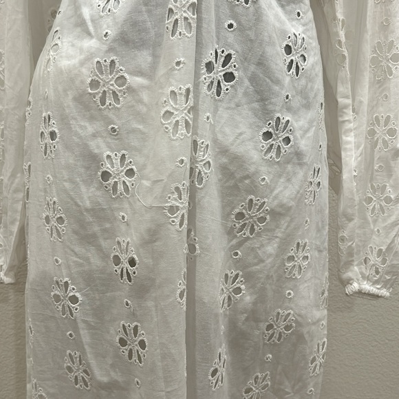 Walter Baker Daisy Eyelet Lyndon - Picture 5 of 12